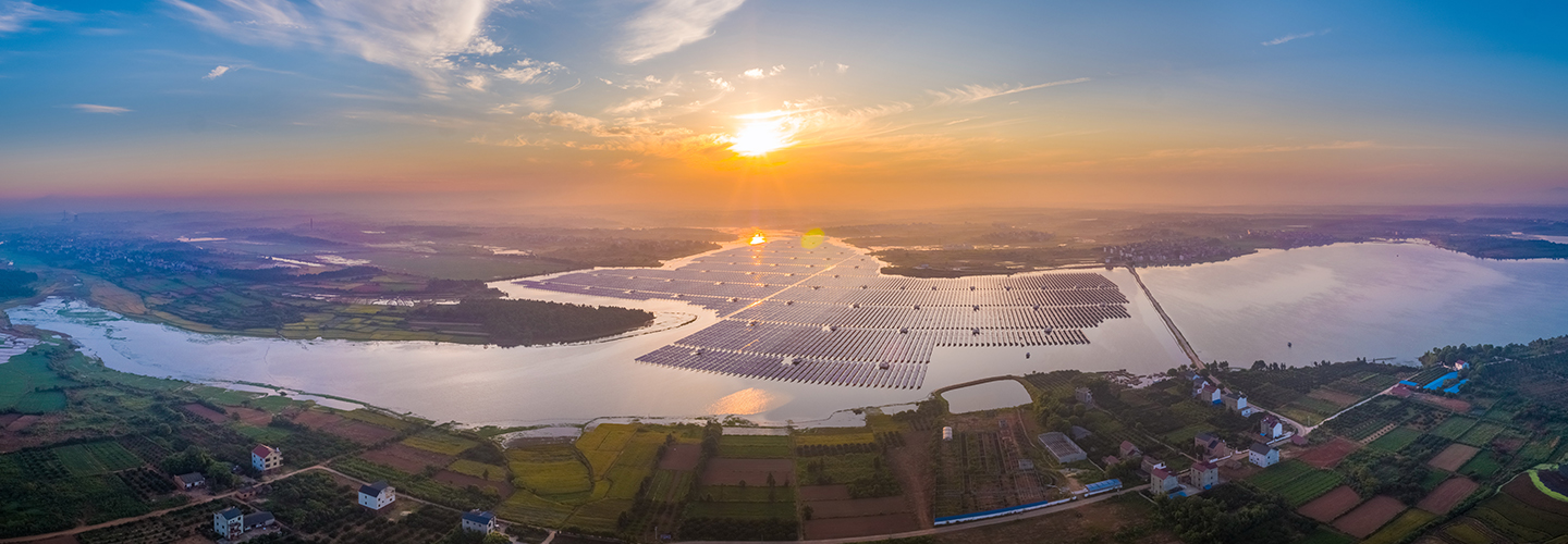 永乐高科技江西鄱阳123.235MW “渔光互补”型光伏发电扶贫项目